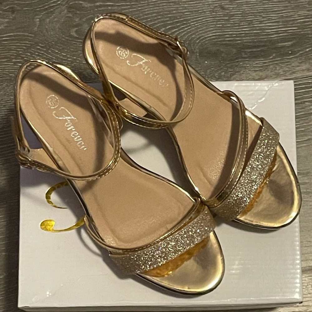 FOREVER FQ22 Women's Glitter Strappy Wrapped Wedge Rose Gold Size 6 1/2
